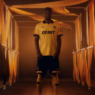 wolverhampton_wanderers_25_26_sudu_home_kit_a.jpg