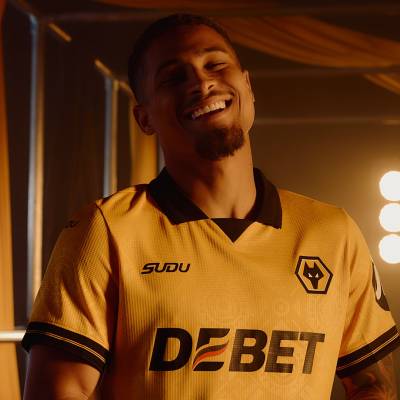 wolverhampton_wanderers_25_26_sudu_home_kit_c.jpg