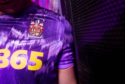 stoke_city_25_26_macron_away_kit_2b.jpg