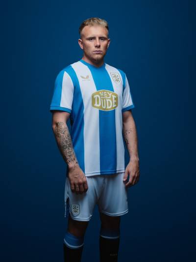huddersfield_town_25_26_castore_away_kit_c.jpg