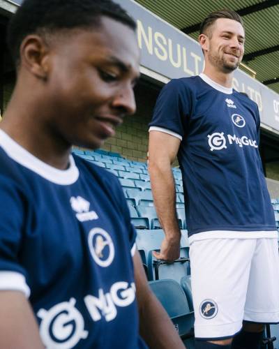 millwall_25_26_errea_home_kit_1.jpg