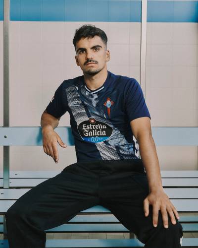 celta_de_vigo_25_26_hummel_away_kit_c.jpg