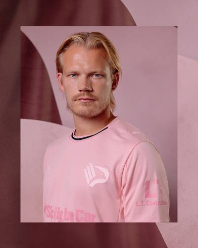 palermo_25_26_puma_home_kit_c.jpg