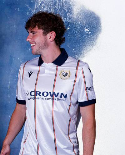 dundee_fc_25_26_macron_away_kit_f.jpg