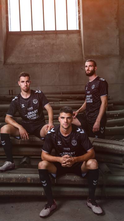 saint_etienne_2022_2023_third_kit_9.jpg