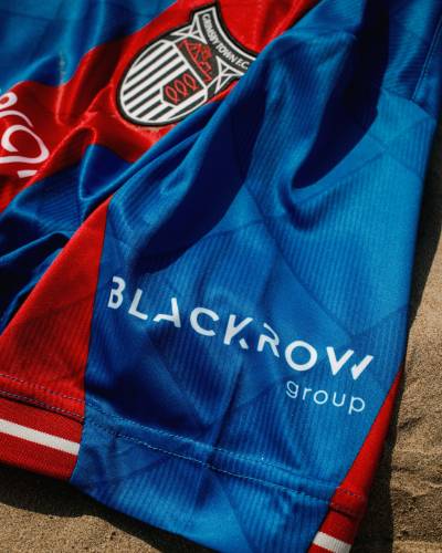 grimsby_town_25_26_umbro_away_kit_f.jpg