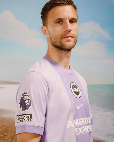 brighton_hove_albion_25_26_nike_away_kit_b.jpg