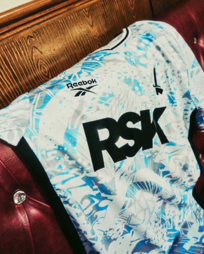 charlton_athletic_25_26_reebok_away_kit_d.jpg