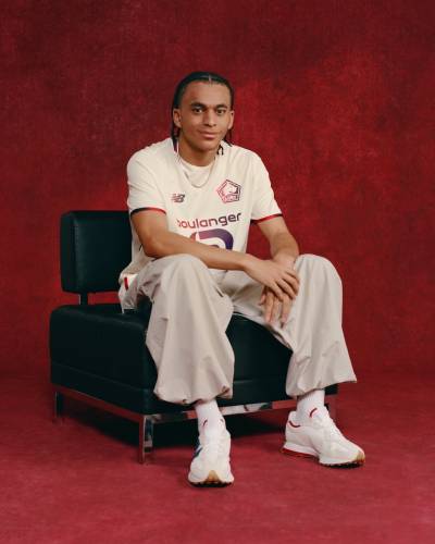 losc_lille_25_26_new_balance_away_kit_f.jpg