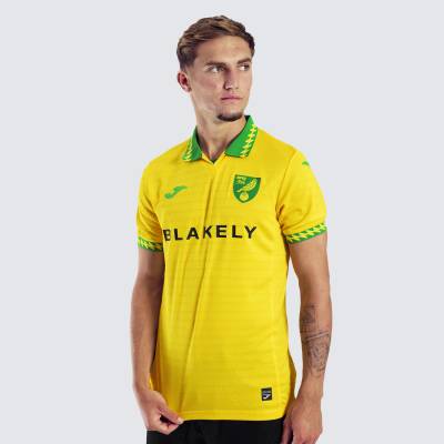 norwich_city_25_26_joma_home_kit_1.jpg