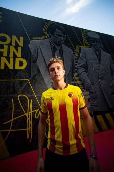 watford_25_26_kelme_home_kit_1.jpg