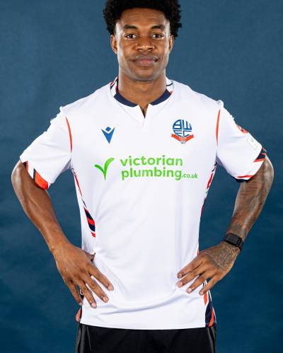bolton_wanderers_25_26_macron_home_kit_a.jpg