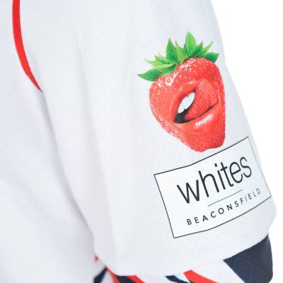bolton_wanderers_25_26_macron_home_kit_c4.jpg