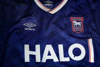 ipswich_town_25_26_umbro_home_kit_e3.jpg