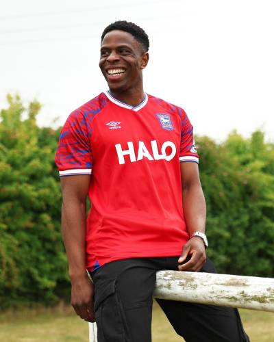 ipswich_town_25_26_umbro_away_kit_b.jpg