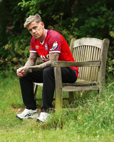 ipswich_town_25_26_umbro_away_kit_c.jpg