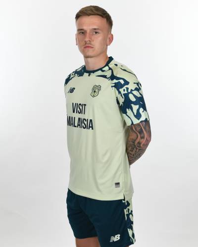 cardiff_city_25_26_new_balance_away_kit_a.jpg