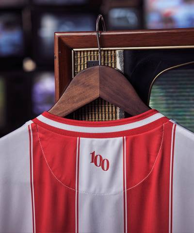 brentford_25_26_joma_home_kit_f.jpg