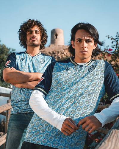 ud_almeria_25_26_macron_away_kit_b.jpeg