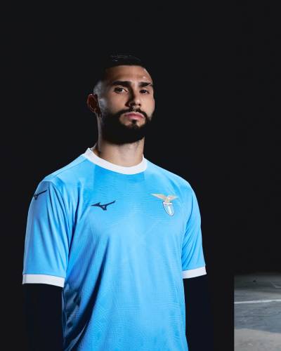 lazio_roma_25_26_mizuno_home_kit_b.jpg