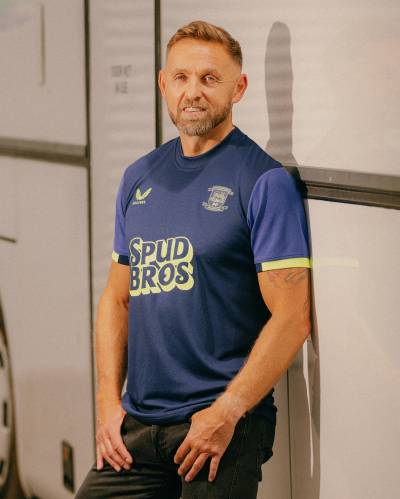 preston_north_end_25_26_castore_away_kit_b.jpg