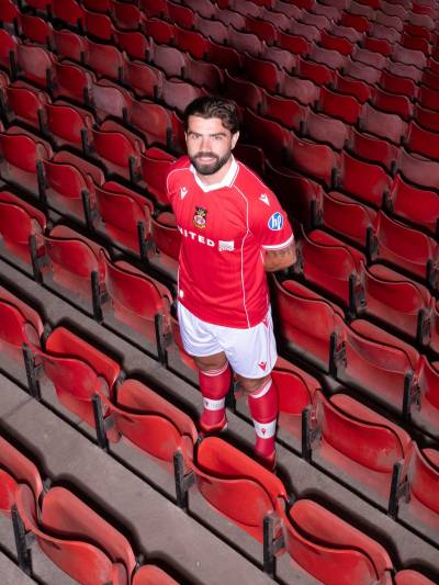 wrexham_25_26_macron_home_kit_a.jpg