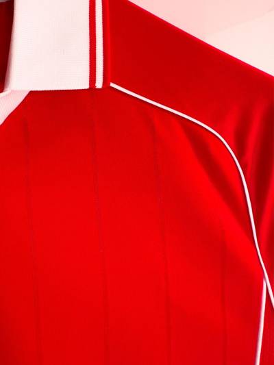 wrexham_25_26_macron_home_kit_b1.jpg