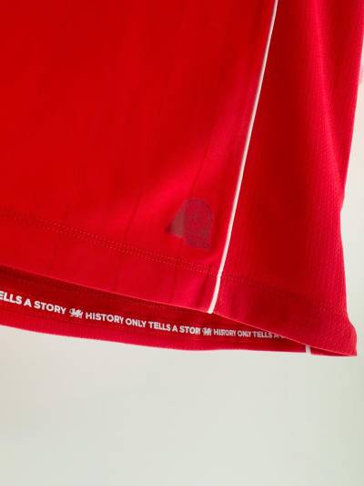 wrexham_25_26_macron_home_kit_b2.jpg