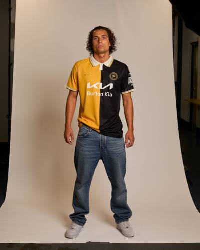 burton_albion_25_26_tag_home_kit_f.jpg