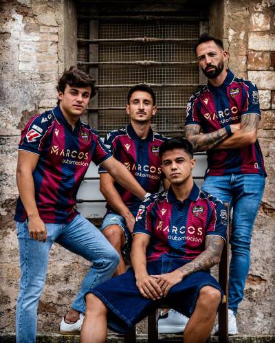levante_ud_25_26_macron_home_kit_01.jpg
