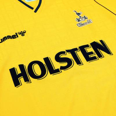 tottenham_hotspur_1988_91_away_shirt_5.jpg