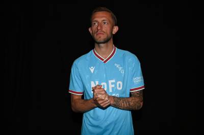 walsall_25_26_macron_third_kit_a.jpg