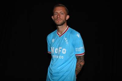 walsall_25_26_macron_third_kit_f.jpg