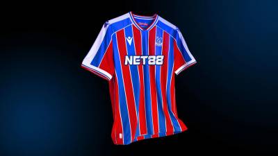 crystal_palace_25_26_macron_home_kit_d1.jpg