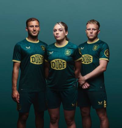 huddersfield_town_25_26_castore_third_kit_b.jpg