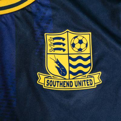 southend_united_25_26_macron_home_kit_b.jpg