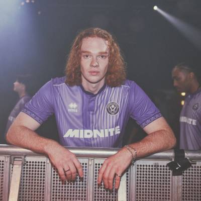 sheffield_united_25_26_errea_third_kit_f.jpg