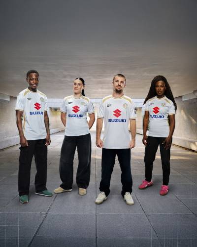 milton_keynes_dons_25_26_reebok_home_kit_b.jpg