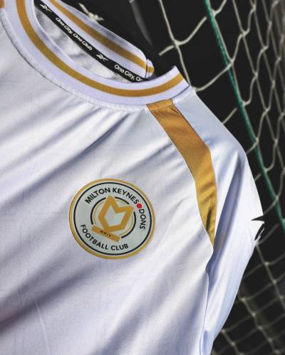 milton_keynes_dons_25_26_reebok_home_kit_g.jpg