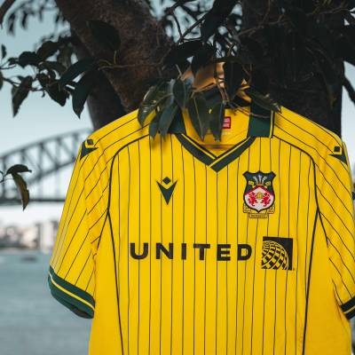 wrexham_25_26_macron_away_kit_d.jpg