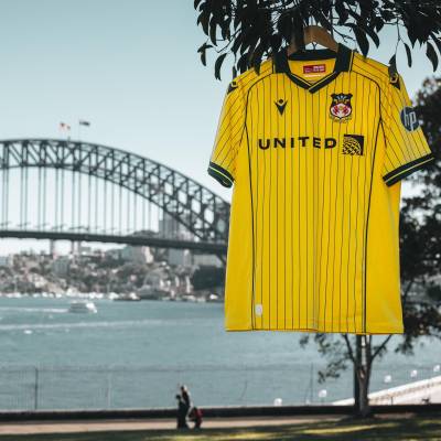 wrexham_25_26_macron_away_kit_e.jpg
