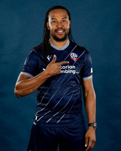 bolton_wanderers_25_26_macron_away_kit_d.jpg