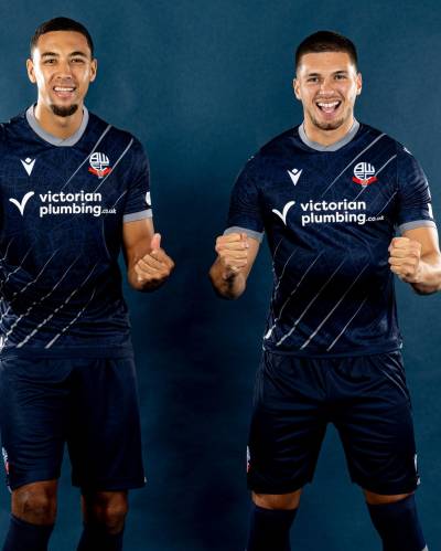 bolton_wanderers_25_26_macron_away_kit_f.jpg