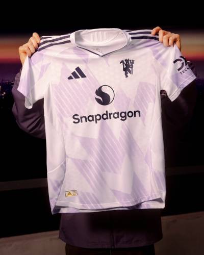 manchester_united_25_26_adidas_away_kit_f.jpg