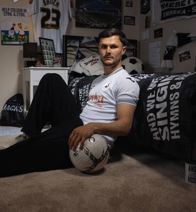 swansea_city_25_26_joma_home_kit_f1.jpg