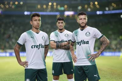 palmeiras_2023_puma_away_kit_c.jpeg