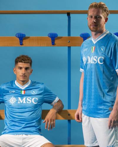 napoli_25_26_ea7_home_kit_b.jpg