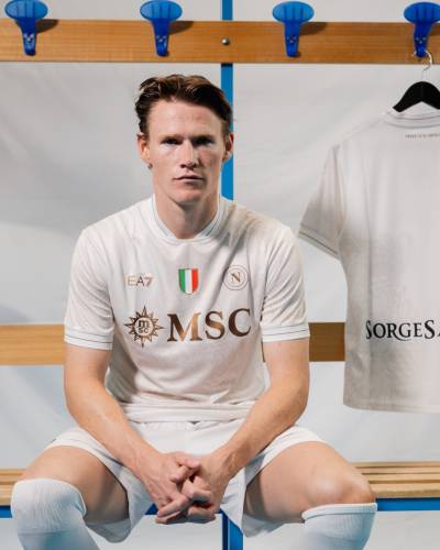 napoli_25_26_ea7_away_kit_a.jpg