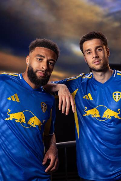 leeds_united_25_26_adidas_away_kit_a.jpg