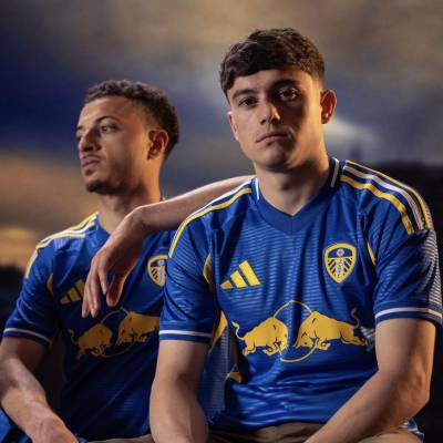 leeds_united_25_26_adidas_away_kit_c.jpg